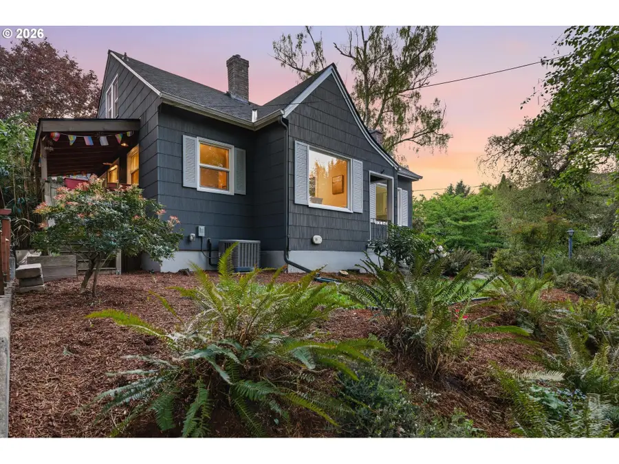 6303 SE 15th Ave, Portland, OR 97202 - #2