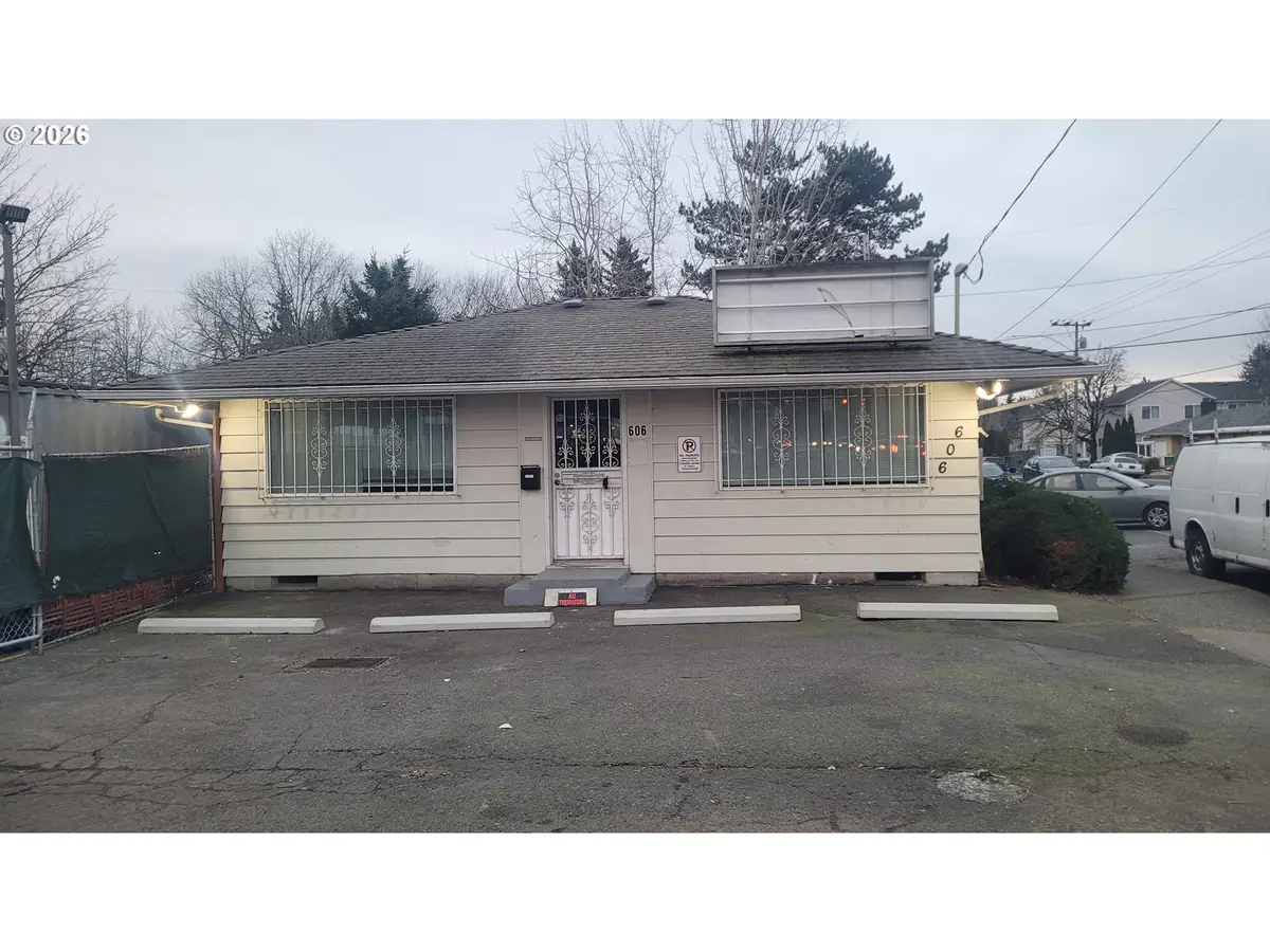606 SE 148th Ave, Portland, OR 97233 - Image #1