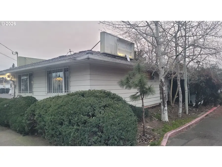 606 SE 148th Ave, Portland, OR 97233 - Image #2