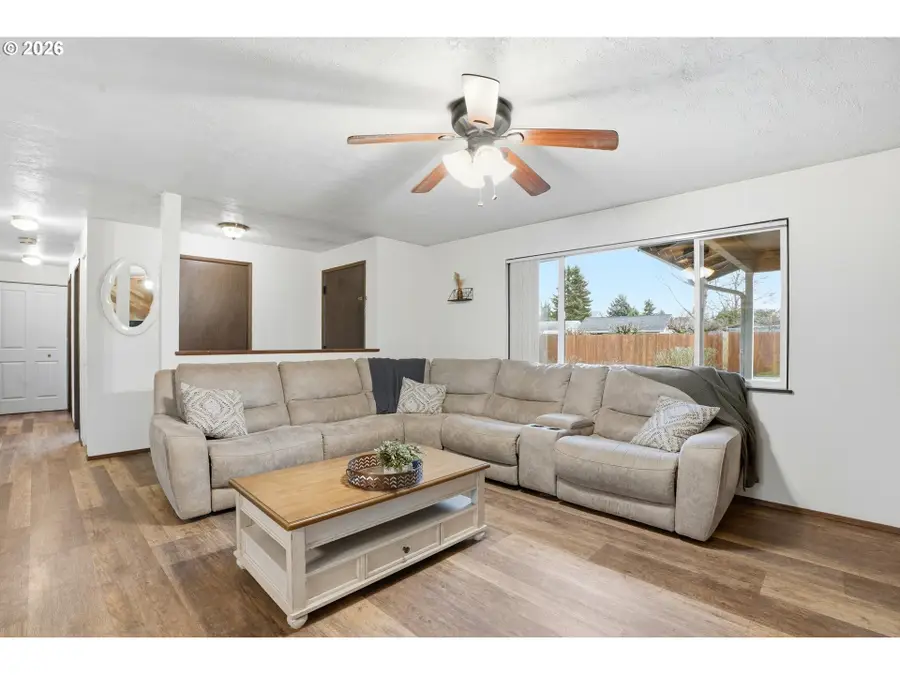 224 6th St, Dayton, OR 97114 - #2