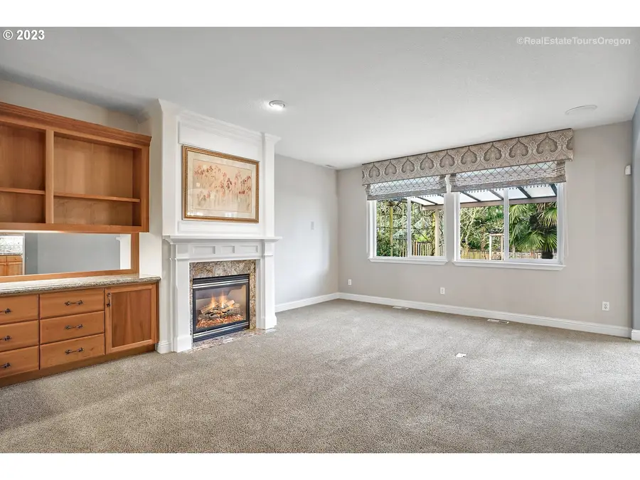 2117 SE 48th Ave, Hillsboro, OR 97123 - #3