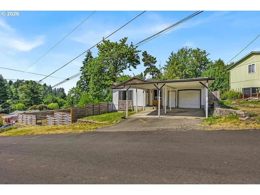 211 Fox St, Rainier, OR 97048 - #2