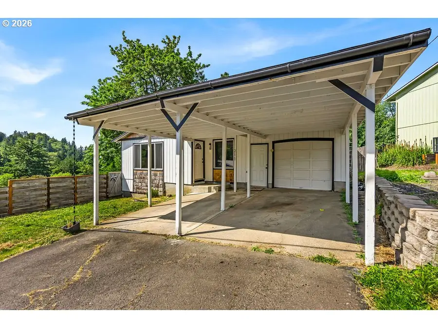 211 Fox St, Rainier, OR 97048 - #3