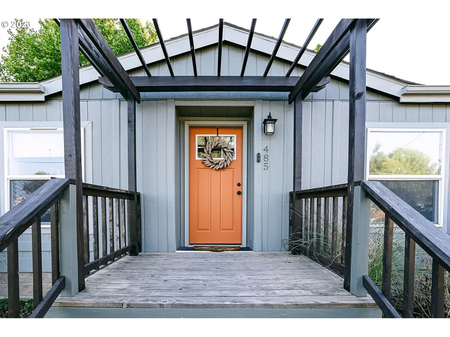 485 E 2nd St, Halsey, OR 97348 - Image #2