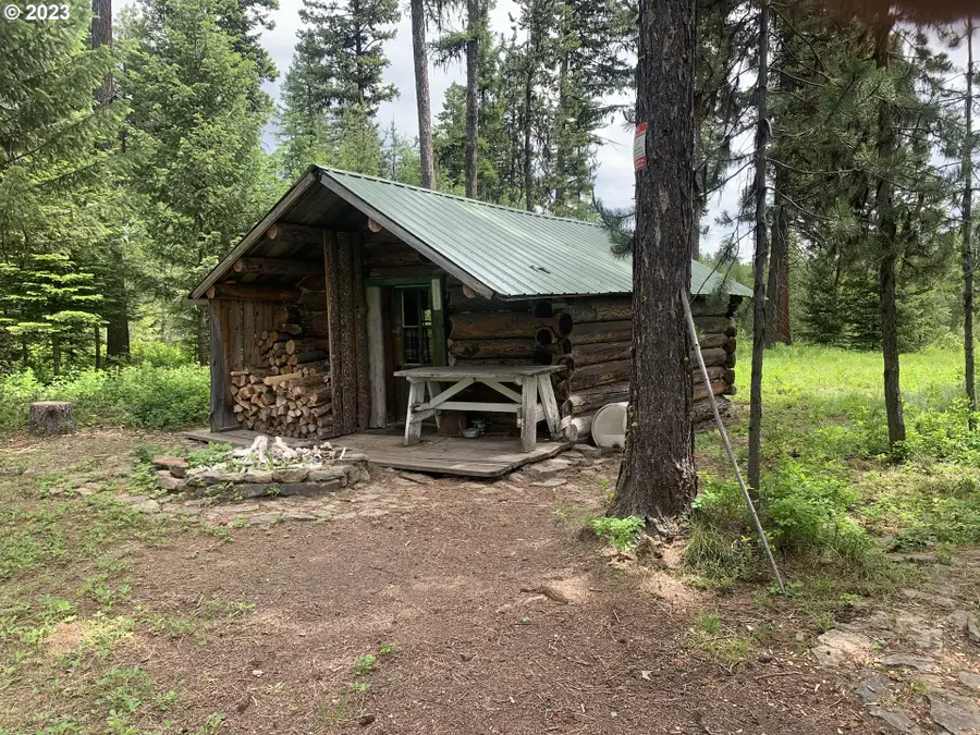 Cabin, Wallowa, OR 97885 - Image #2