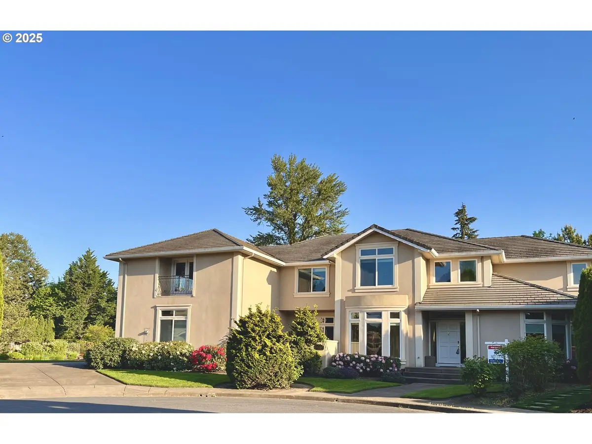 3338 Lakeside Dr, Eugene, OR 97401 - Image #1