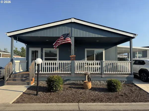 4601 S Pacific Hwy 56 #56, Phoenix, OR 97535