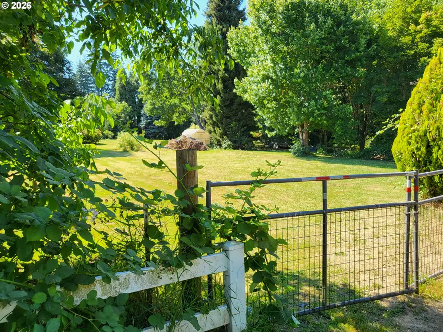 7137 SE 322nd Ave, Gresham, OR 97080 - Image #2