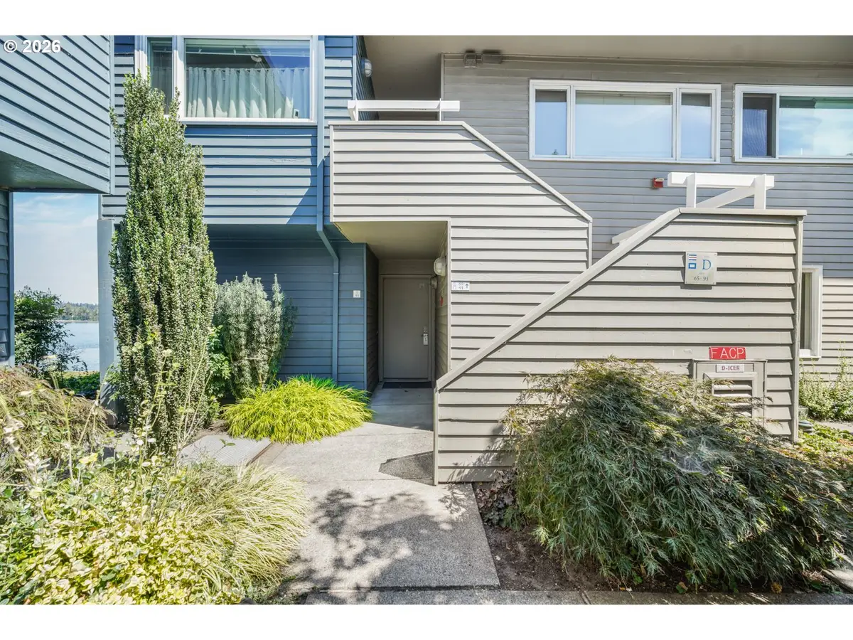 91 N Hayden Bay Dr, Portland, OR 97217 - #1