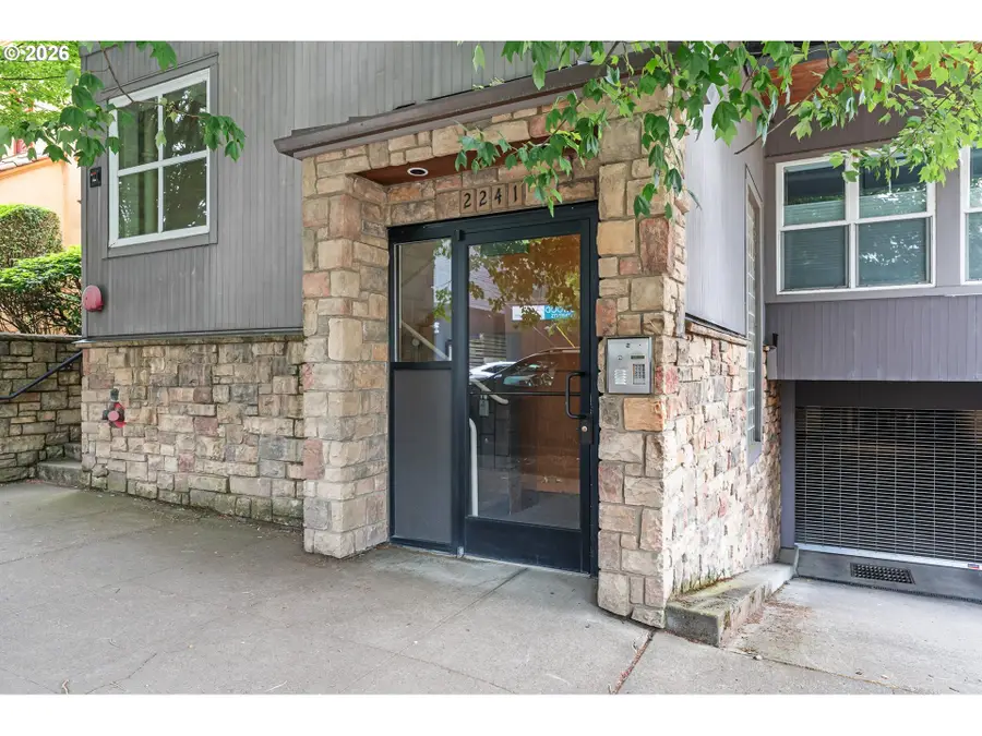 2241 NW Pettygrove St #6, Portland, OR 97210 - #2