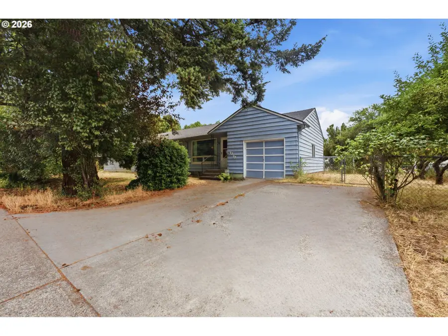 1772 SE 135th Ave, Portland, OR 97233 - #2