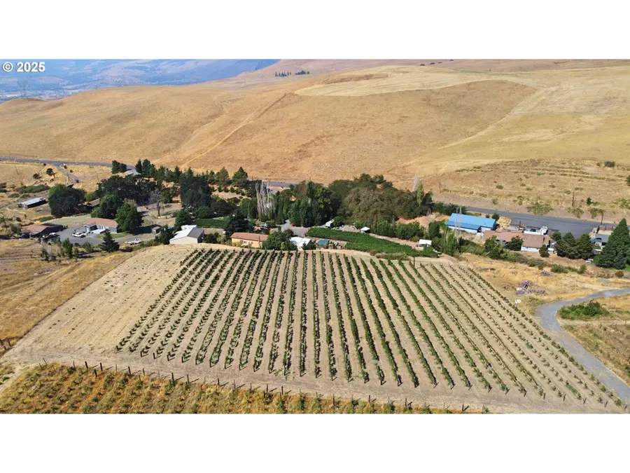 146 Oak Creek Rd, Dallesport, WA 98617 - Image #2