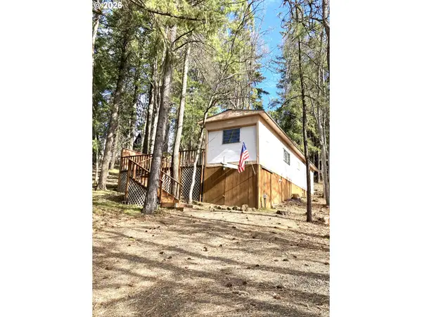 361 Oak Park Ln, TyghValley, OR 97063