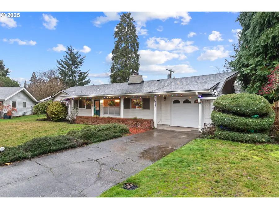 1920 NE 127th Ave, Portland, OR 97230 - #3