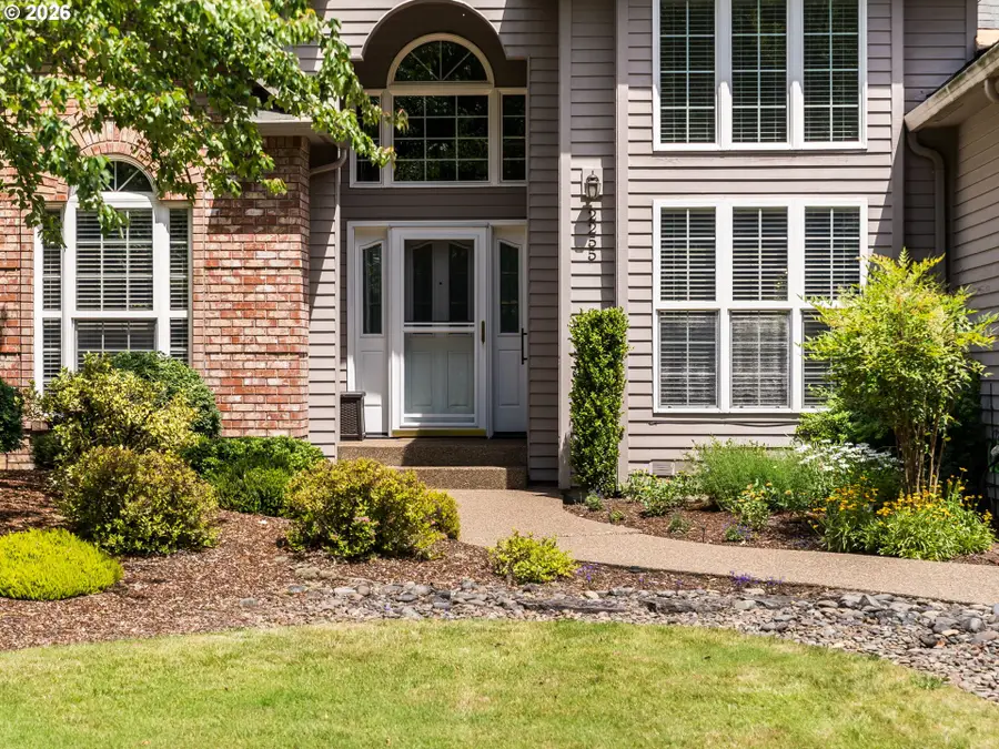 2255 NW Horizon Dr, McMinnville, OR 97128 - #2