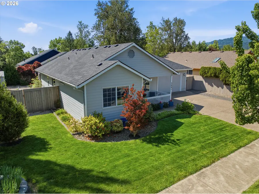 3001 N Center St, Newberg, OR 97132 - #2