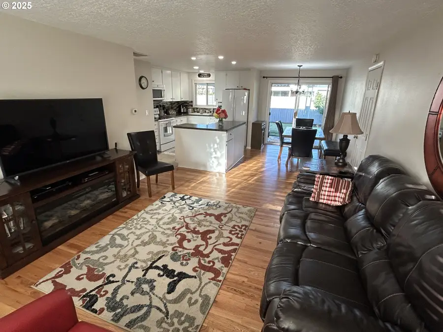 1753 Jansen Way, Woodburn, OR 97071 - Image #3