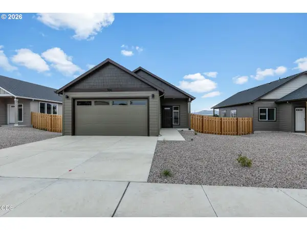 506 SW 6th St, Metolius, OR 97741