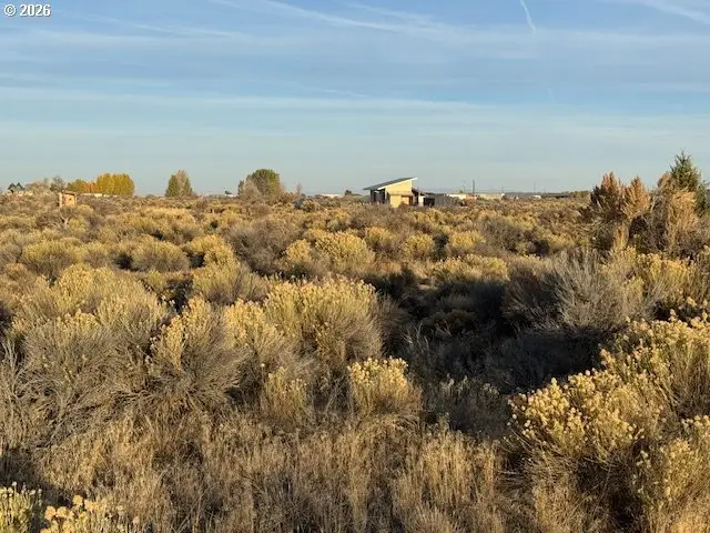 Maple Cir #4200, Silver Lake Fort Rock, OR 97641 - #3