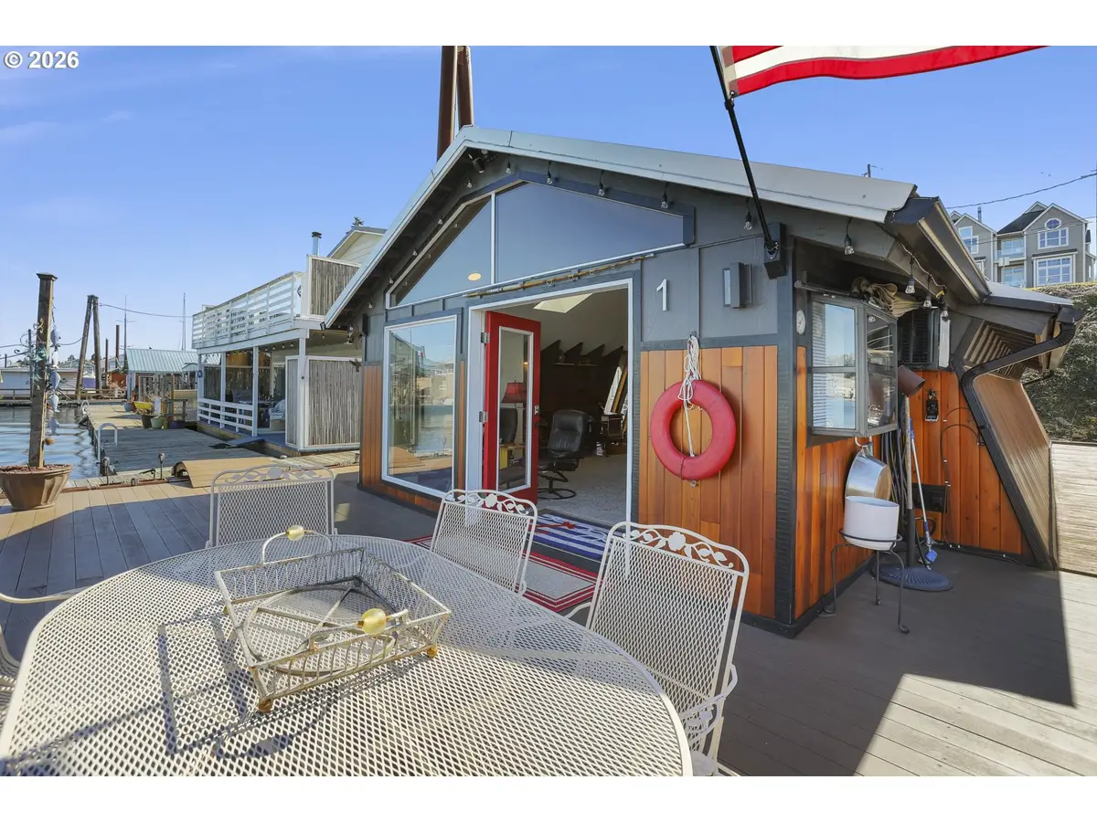 535 NE Bridgeton Rd #1, Portland, OR 97217 - #1