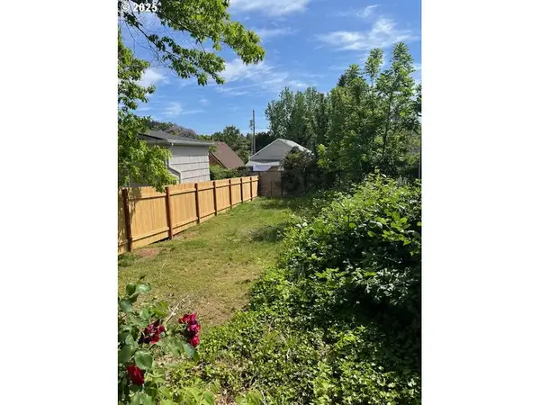 5528 NE Flanders St, Portland, OR 97213