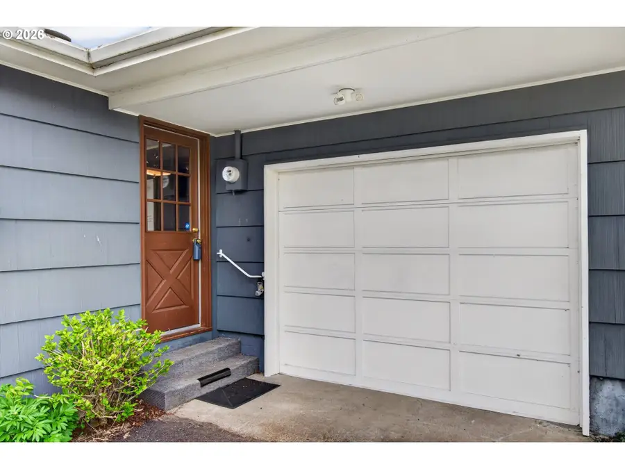 2 Pacific Pl, Longview, WA 98632 - #3