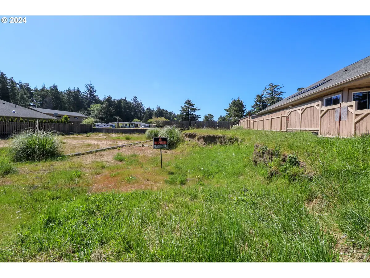 755 Edwards, Coos Bay, OR 97420 - Image #1