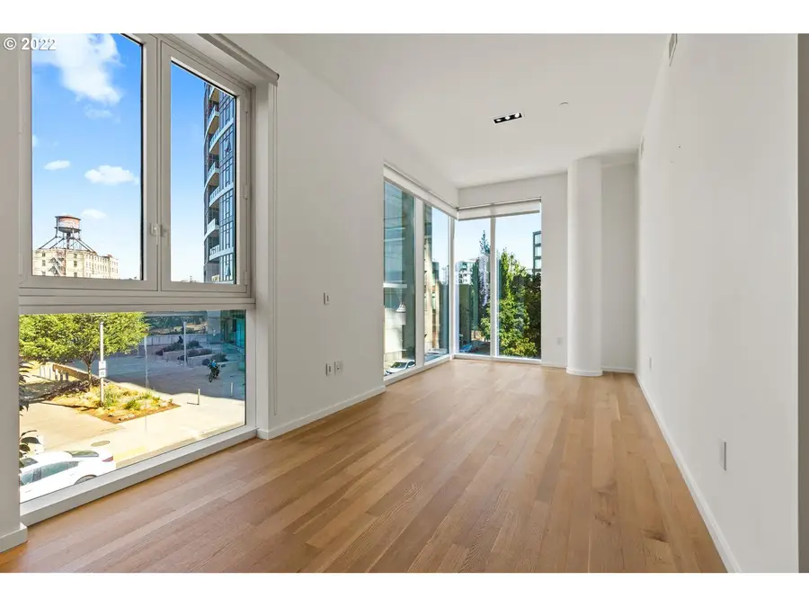 1075 NW Northrup St #204, Portland, OR 97209 - Image #3