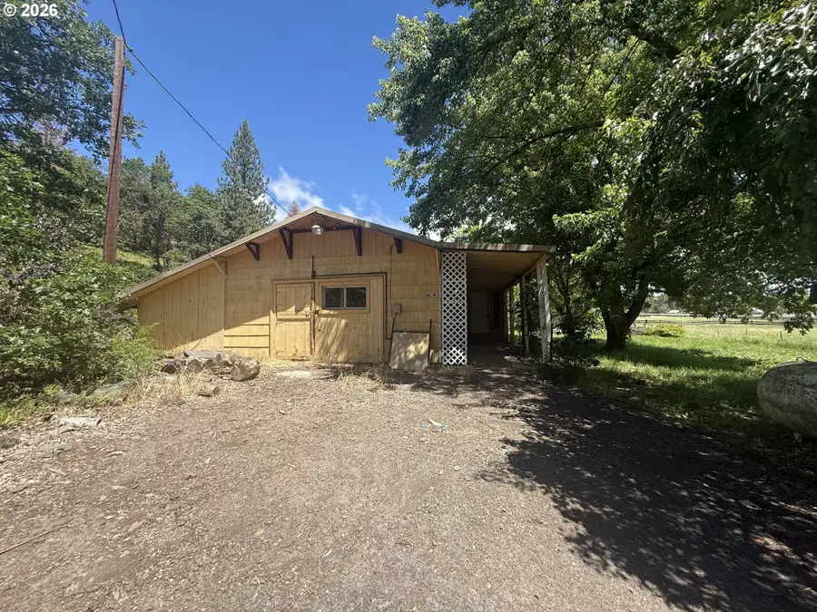 1595 Highway 97, Goldendale, WA 98620 - #2