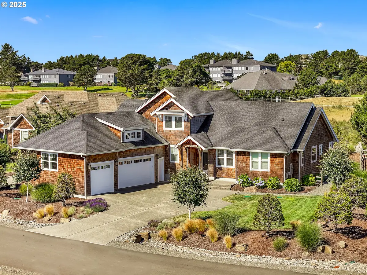 4586 Drummond Ct, Gearhart, OR 97138 - Image #1