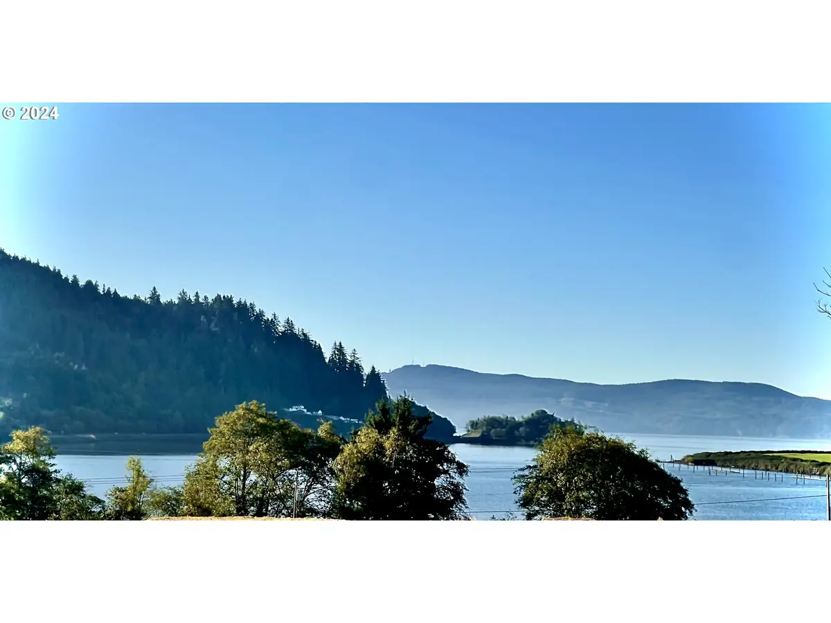 501 E Garibaldi Ave #2, Garibaldi, OR 97118 - Image #1