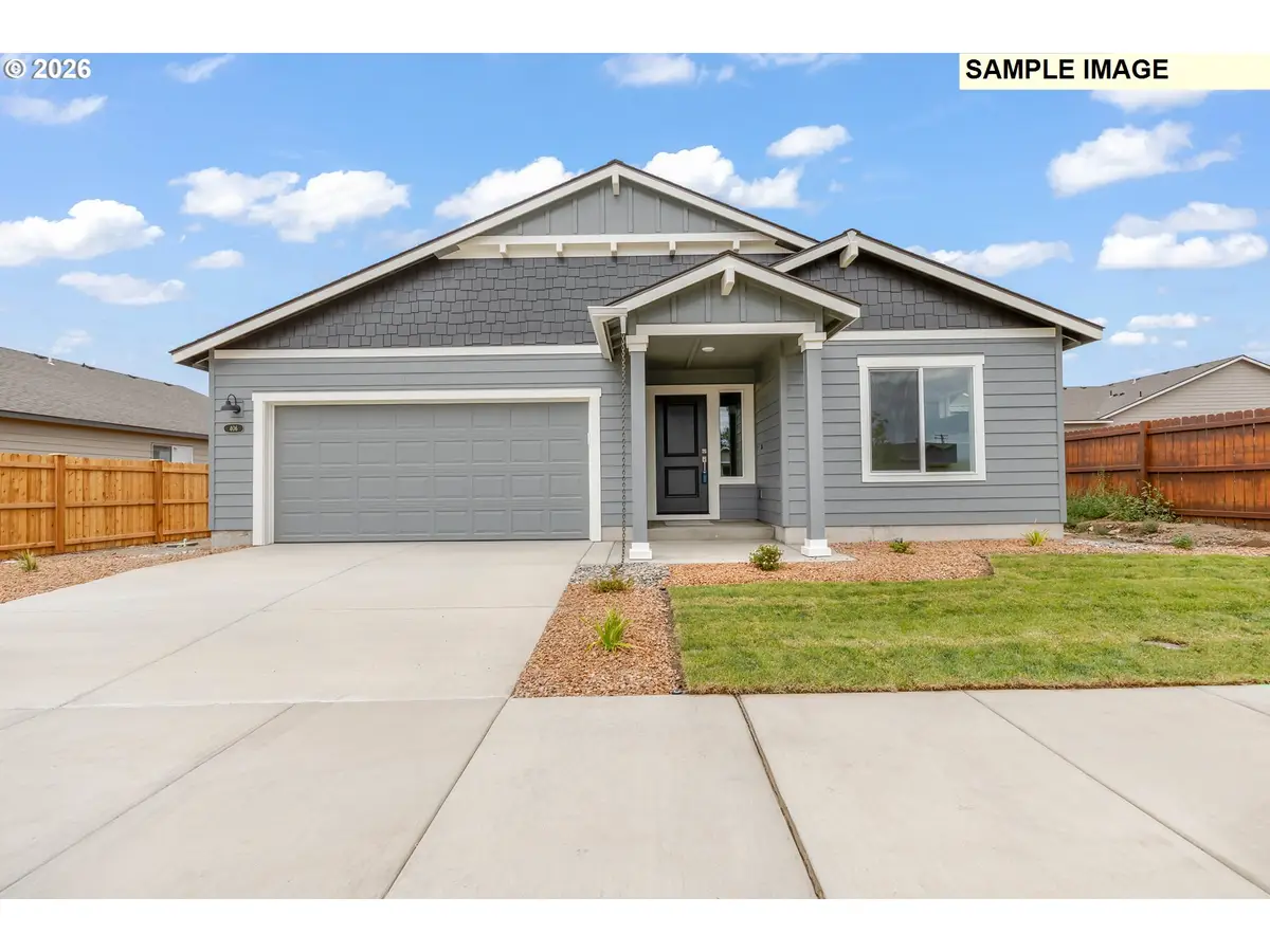914 E Colby Ave, Hermiston, OR 97838 - #1