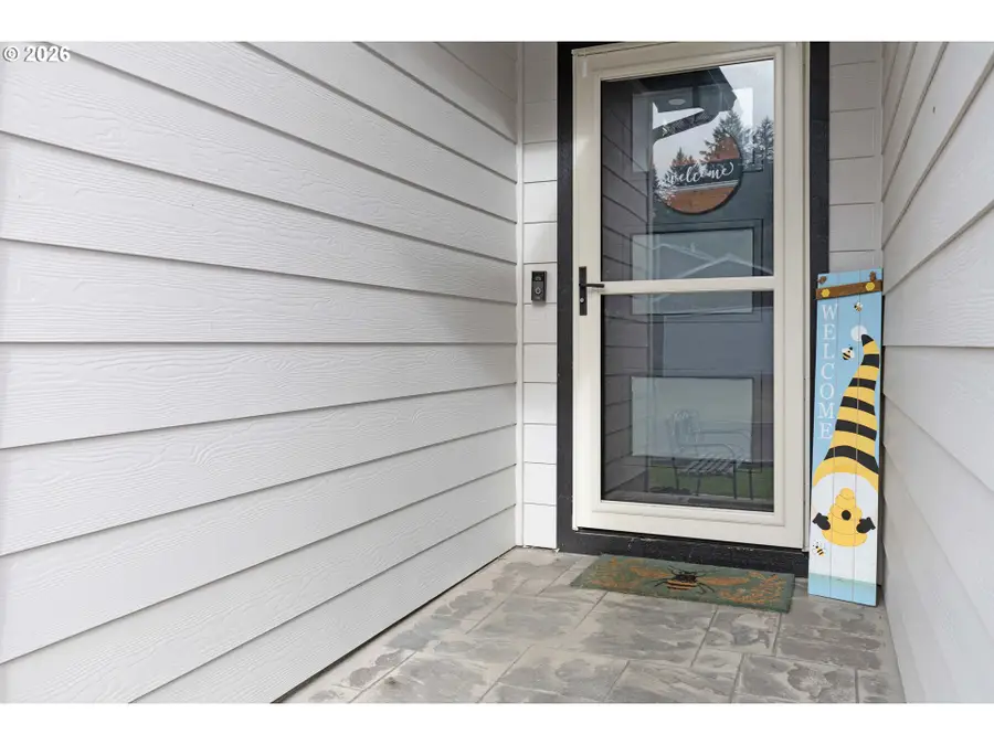 211 SE Woody Ct, Myrtle Creek, OR 97457 - Image #3