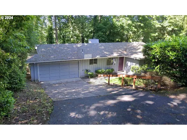 3139 SW Freeman St, Portland, OR 97219