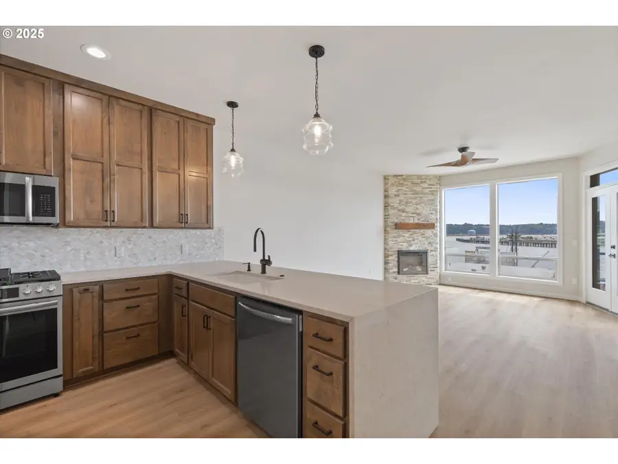 815 SW 13th St #3, Newport, OR 97365 - #2