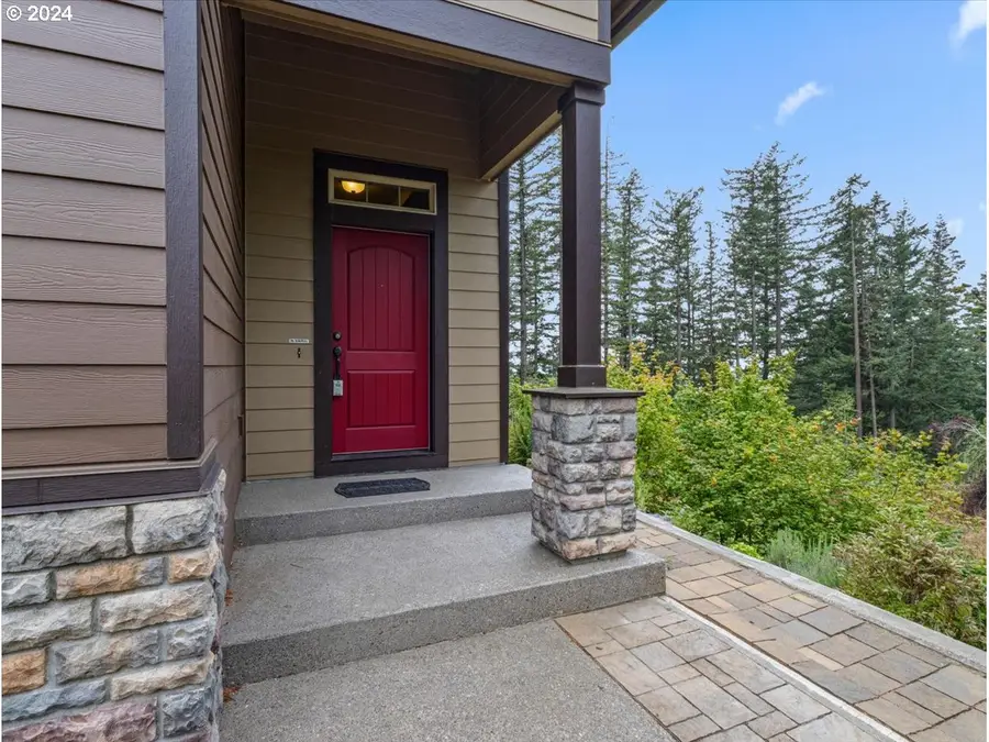 10932 SE Hilltop Ct, Happy Valley, OR 97086 - Image #2