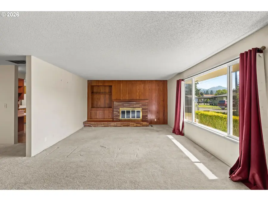298 51st St, Springfield, OR 97478 - #3