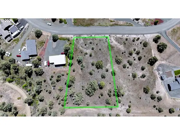 227 Valley View Dr, JohnDay, OR 97845