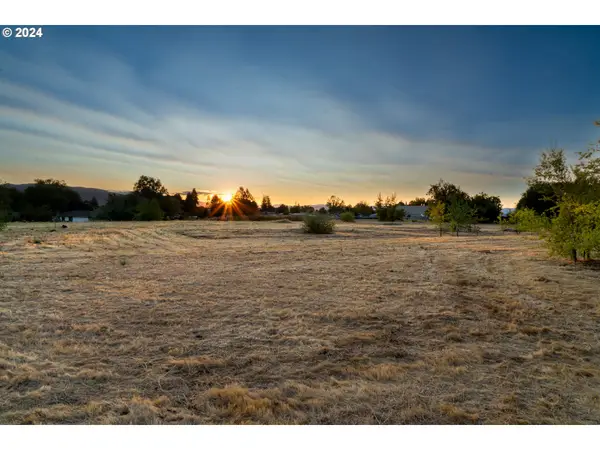 Springbrook Rd, Medford, OR 97504