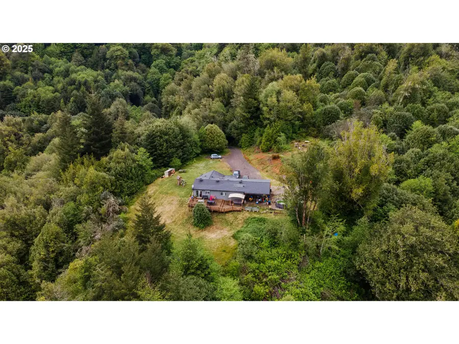 63562 Daniels Creek Rd, Eastside, OR 97420 - Image #3