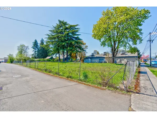 342 SW Oak St, Hillsboro, OR 97123