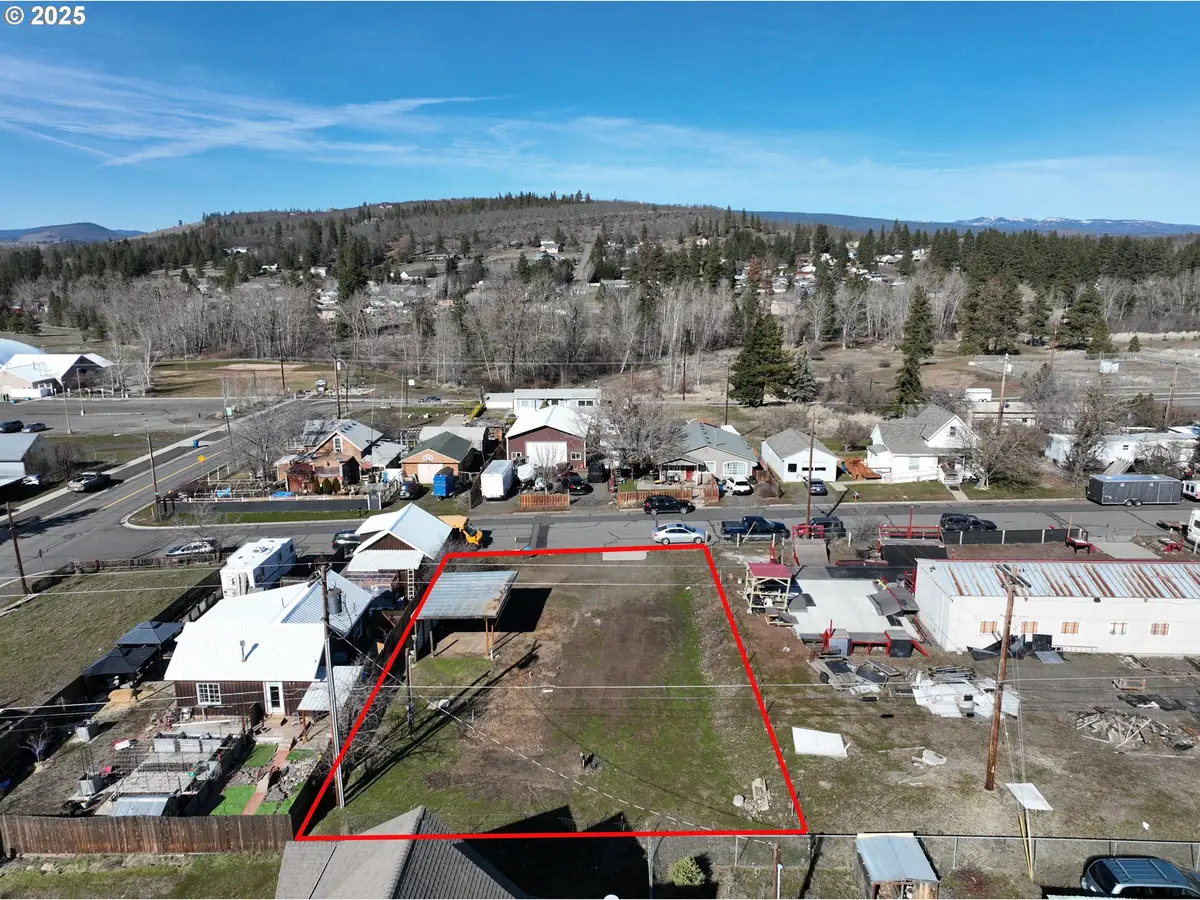 610 NE 2nd St, Goldendale, WA 98620 - Image #1