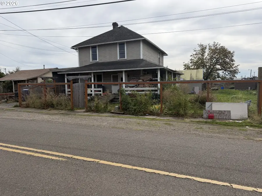 33964 D St, Eugene, OR 97405 - #2