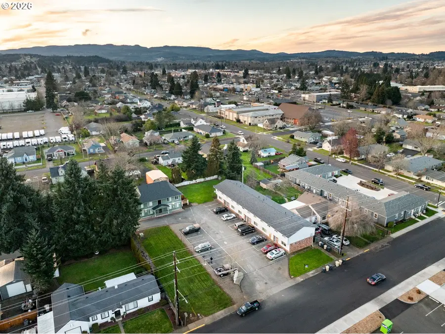 1267 SE Holman Ave, Dallas, OR 97338 - Image #3