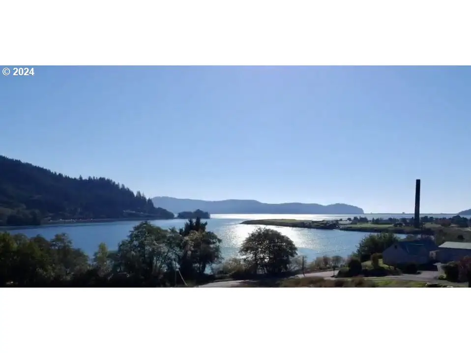 501 E Garibaldi Ave #8, Garibaldi, OR 97118 - Image #1