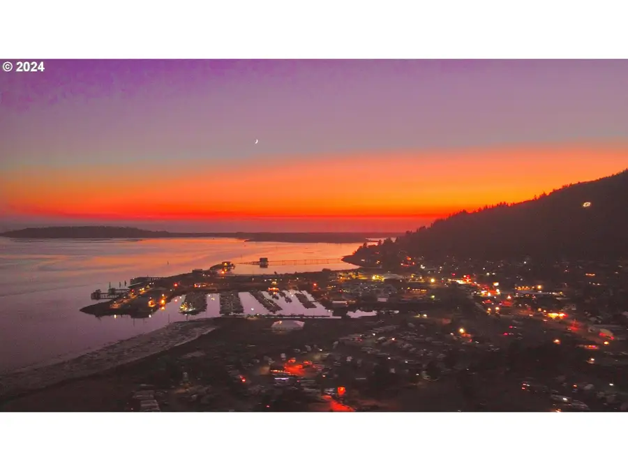 501 E Garibaldi Ave #8, Garibaldi, OR 97118 - Image #3