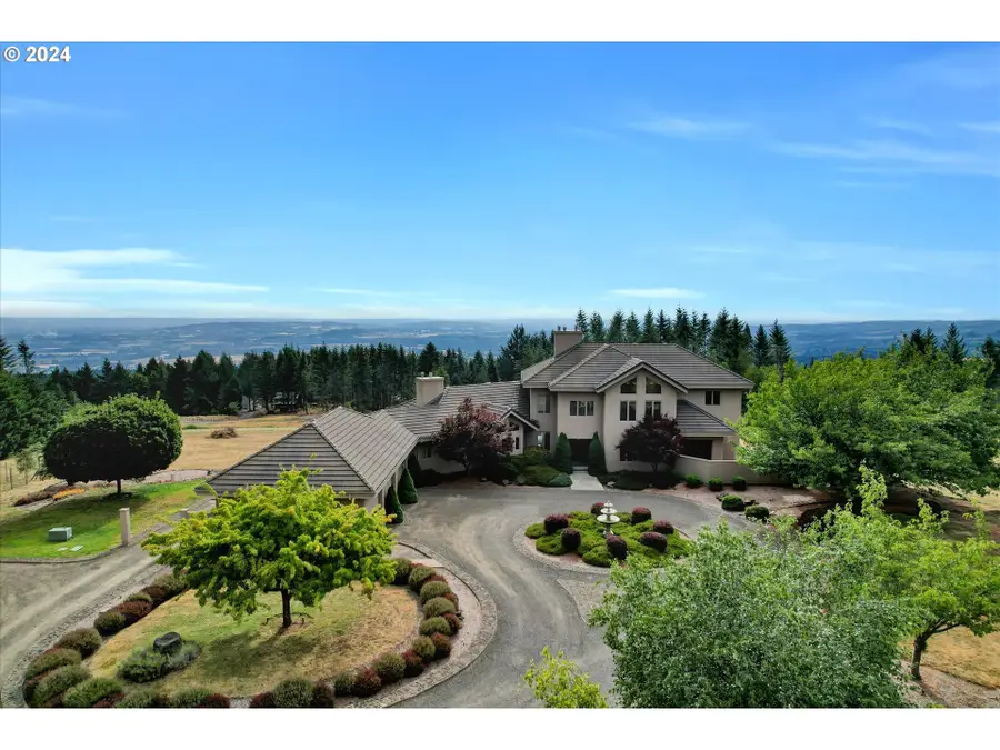 18200 NE Sunrise Peaks Ln, Hillsboro, OR 97123 - Image #2