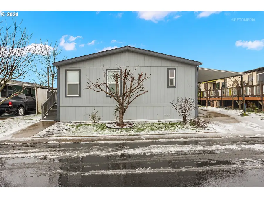 12450 SW Fischer Rd #257, Beaverton Hillsboro, OR 97224 - Image #2