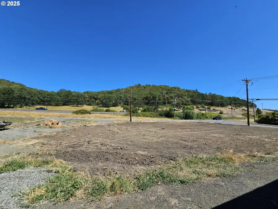 3598 Hooker Rd, Roseburg, OR 97470 - Image #3