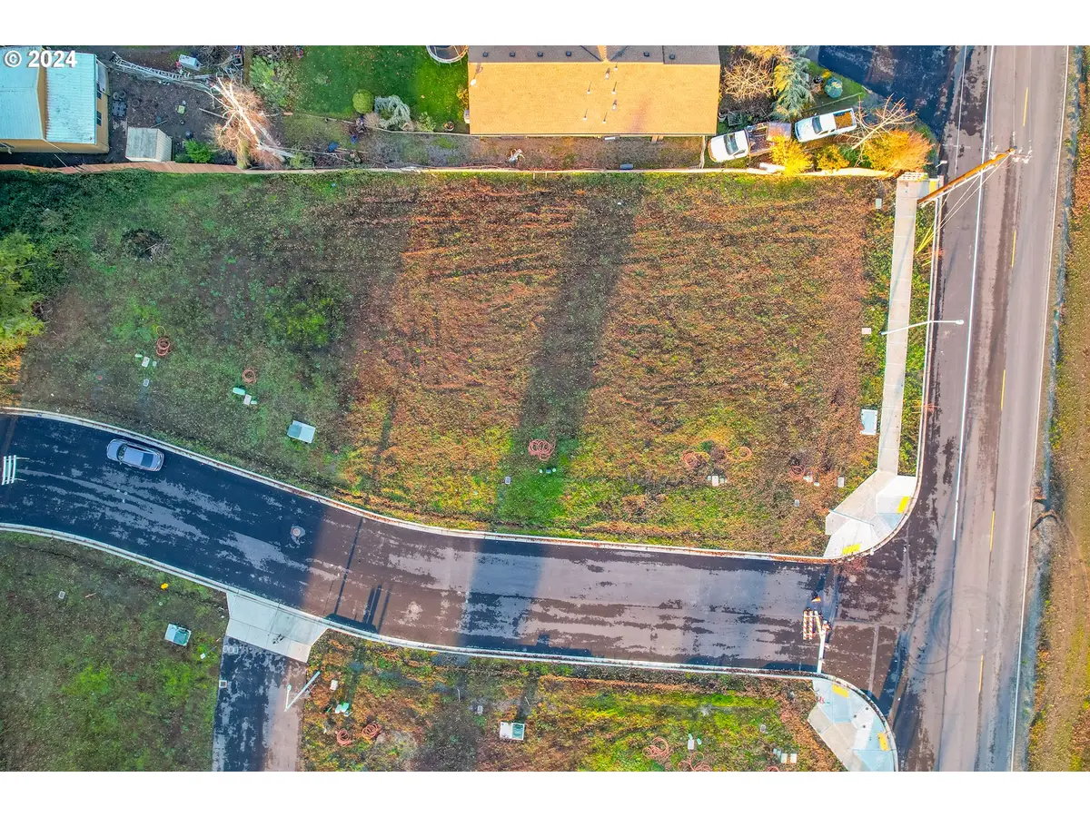 1551 -1593 Barn St, Woodburn, OR 97071 - Image #1